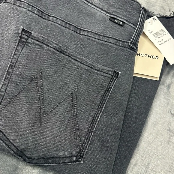 NWT MOTHER The Tomcat Roller Frayed Wide Leg Jeans Dancing in the Moonlight 32 - Picture 4 of 16